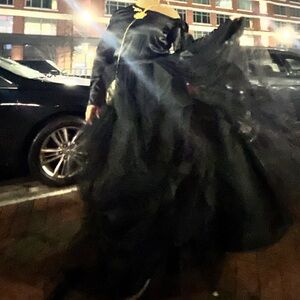 Meet your Posher, R. Bee